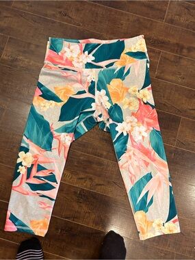 Old navy floral capris